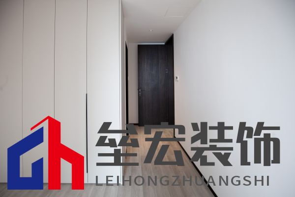 142㎡現(xiàn)代簡約丨 黑白格調(diào)下的溫柔空間！