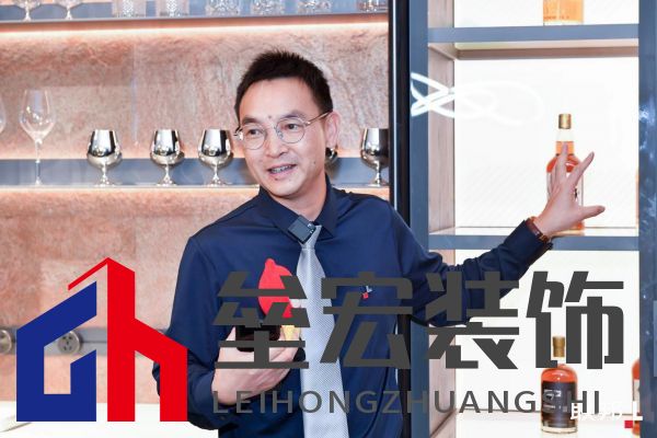 聯(lián)邦家私集團(tuán)董事/副總裁 鐘海舟