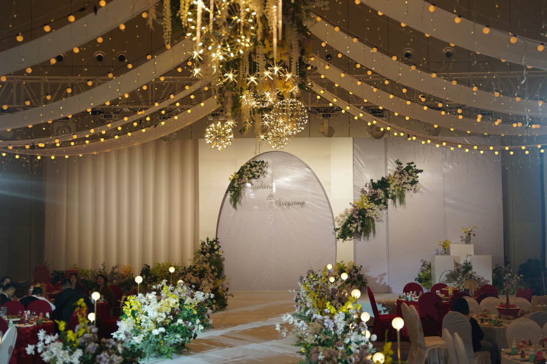 廈門婚慶布置_婚慶布置現場_婚慶布置會場的圖片