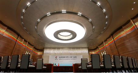 廈門會(huì)議場(chǎng)地_廈門年會(huì)布置_廈門會(huì)場(chǎng)布置