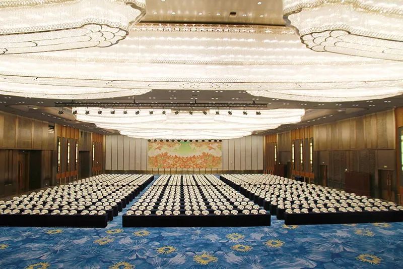 廈門會(huì)場(chǎng)布置_廈門會(huì)議場(chǎng)地_廈門年會(huì)布置