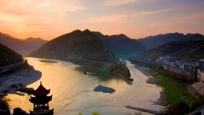 廈門婚禮場(chǎng)地布置_廈門婚慶布置_廈門場(chǎng)地婚禮布置多少錢