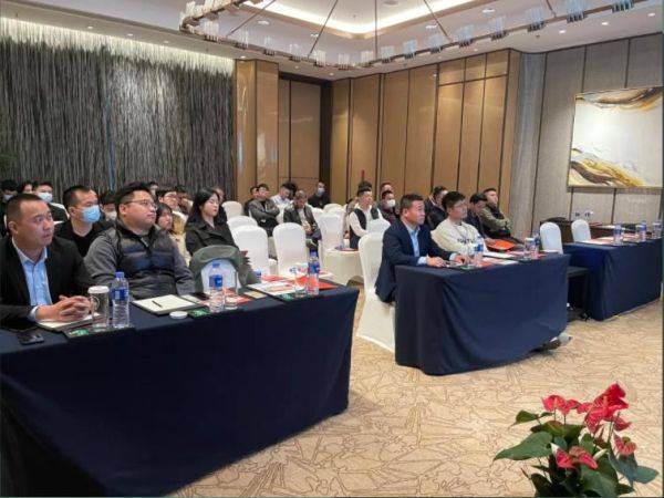 智裝未來(lái) 合作共贏 曠遠(yuǎn) e 家平臺(tái)推介會(huì)在廈門(mén)圓滿舉行