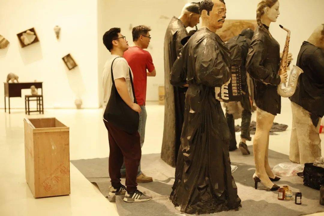 廈門裝飾協(xié)會(huì)會(huì)長_廈門裝飾協(xié)會(huì)在哪_廈門市建筑裝飾協(xié)會(huì)