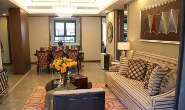 150㎡戶型四間朝南，一個(gè)創(chuàng)新的戶型，我不允許它有1㎡的浪費(fèi)。