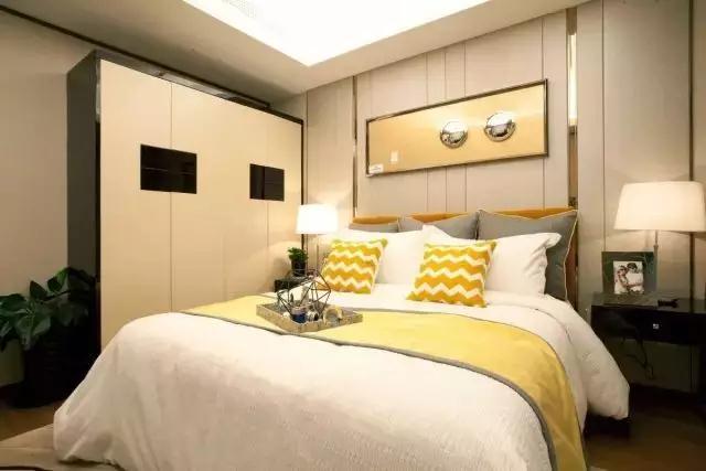 150㎡戶型四間朝南，一個(gè)創(chuàng)新的戶型，我不允許它有1㎡的浪費(fèi)。