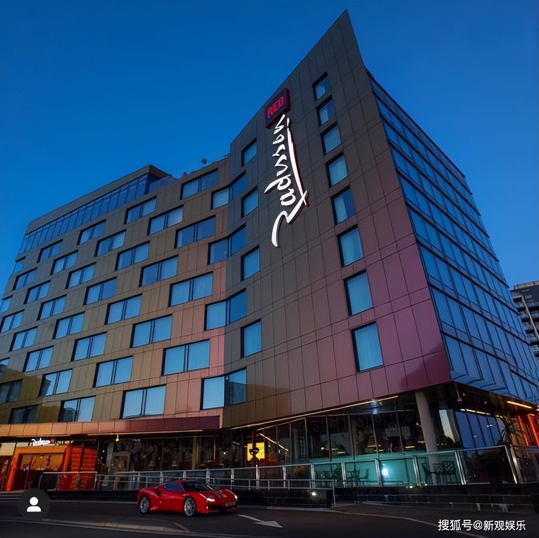 廈門裝修設計公司哪家比較好_廈門店鋪設計_廈門裝修設計店面