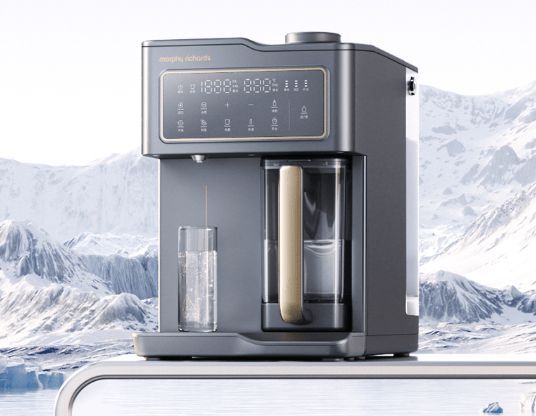 鉑金電解+富鍶礦化，摩飛富氫礦化凈飲機讓健康好水唾手可得