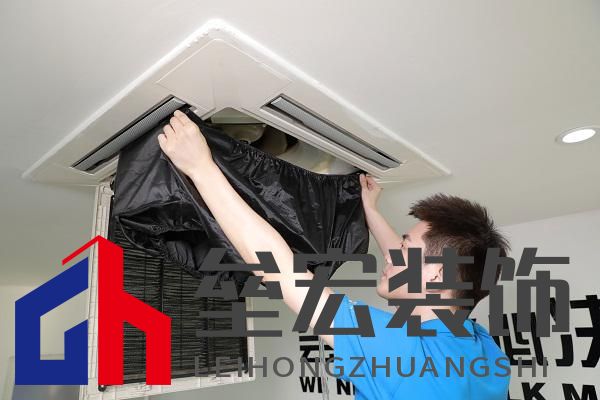 揭秘“小病大修”現(xiàn)象，啄木鳥家庭維修構(gòu)筑誠信維修新生態(tài)