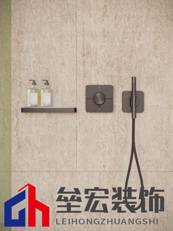 圖片包含 室內(nèi), 小, 桌子, 房間    描述已自動(dòng)生成