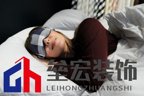 致敬不被定義的她，海絲騰以好眠綻放女性力量