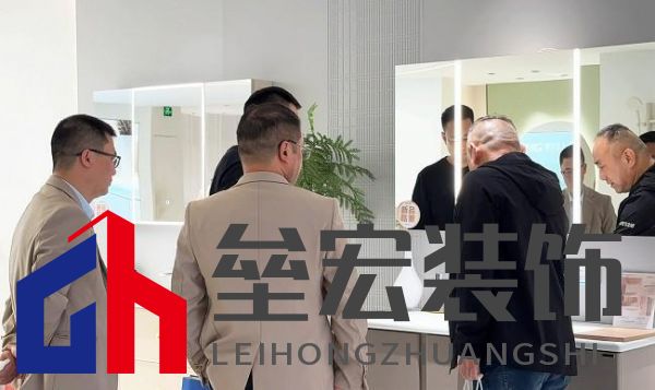 十大衛(wèi)浴品牌-鷹衛(wèi)?。簞?wù)實(shí)創(chuàng)新，共謀發(fā)展，全力開啟2025新征程！