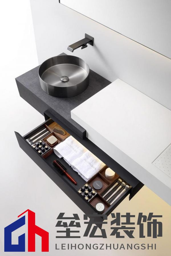 第一里程碑|阿洛尼成為首登紅點(diǎn)榜的高定浴室柜品牌！ 摘要：設(shè)計(jì)界的奧斯卡 